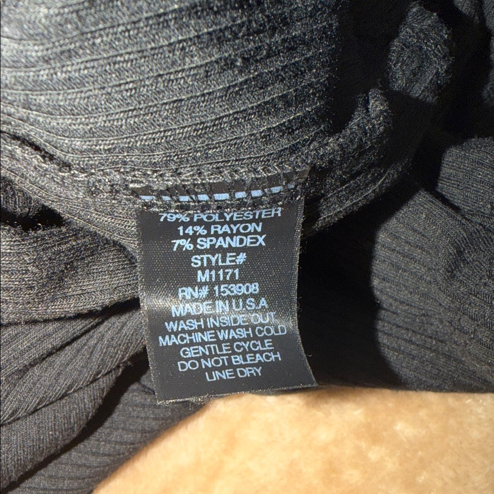 Black Ribbed Tank Top - Picture 2 of 3